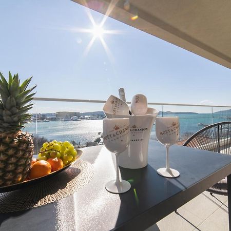 Apartman Blue Wave Trogir Exterior foto