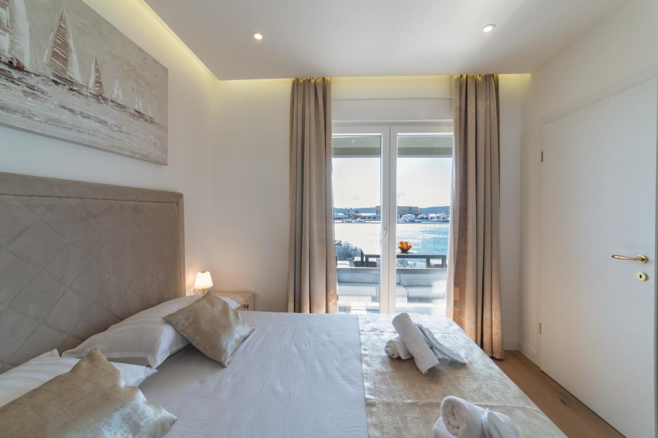 Apartman Blue Wave Trogir Exterior foto